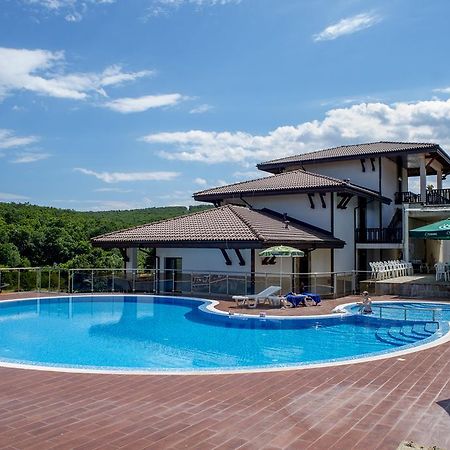 St George Apartcomplex Shkorpilovtsi Exterior photo